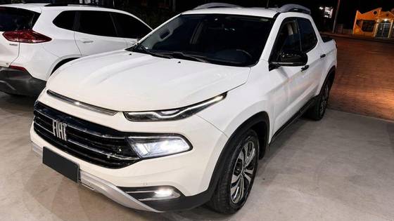 FIAT TORO 2.0 16V TURBO DIESEL VOLCANO 4WD AT9